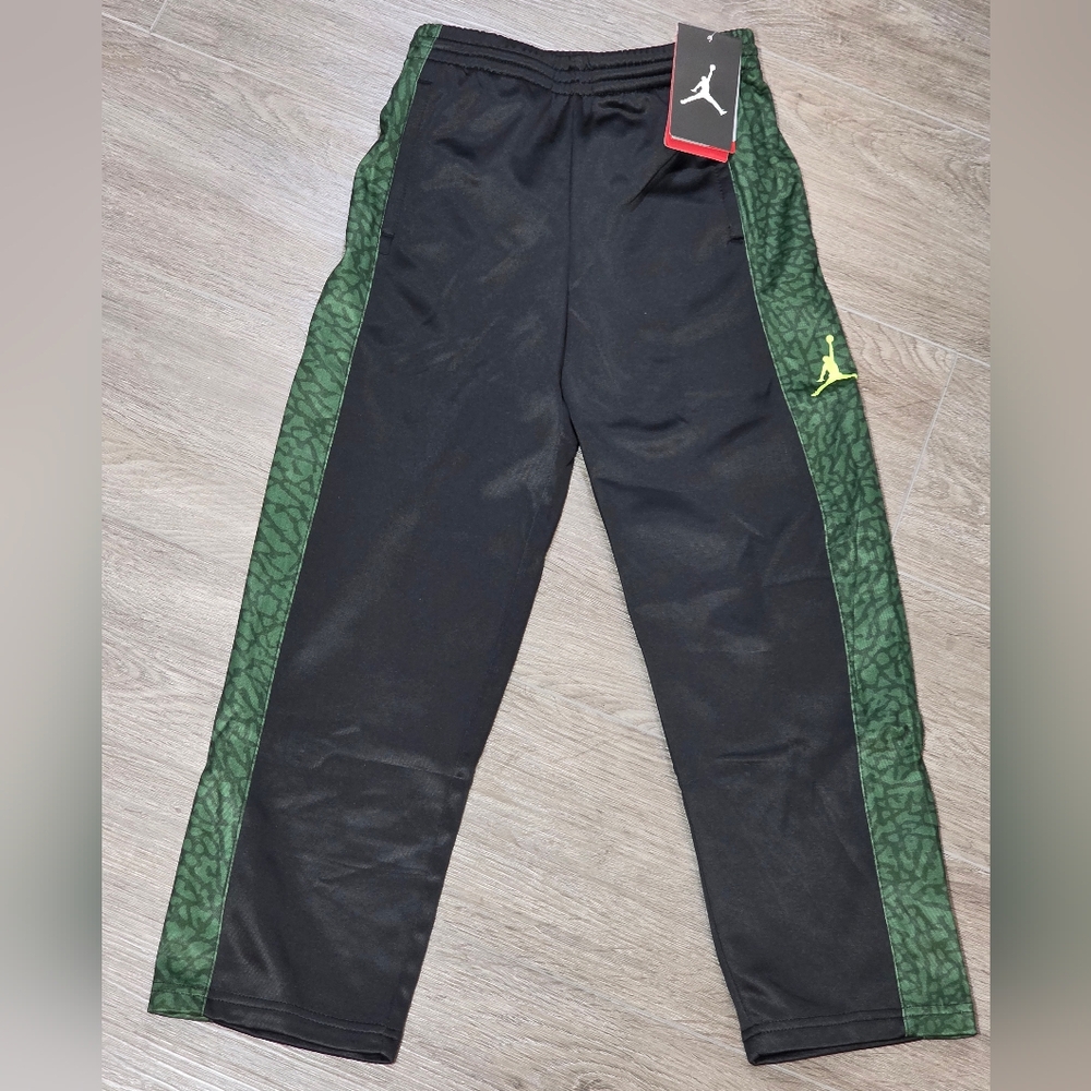 New Nike Air Jordan Athletic Gym Pants Size 7 Therma Fit Green Camo
